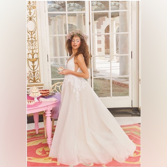 NWT-STUNNING Hayley Paige “Topanga” BHDLN wedding dress - Picture 2 of 16